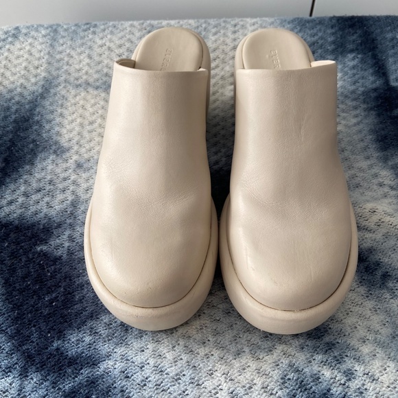 Everlane Puffa Clogs, size 10, cream - Picture 1 of 5